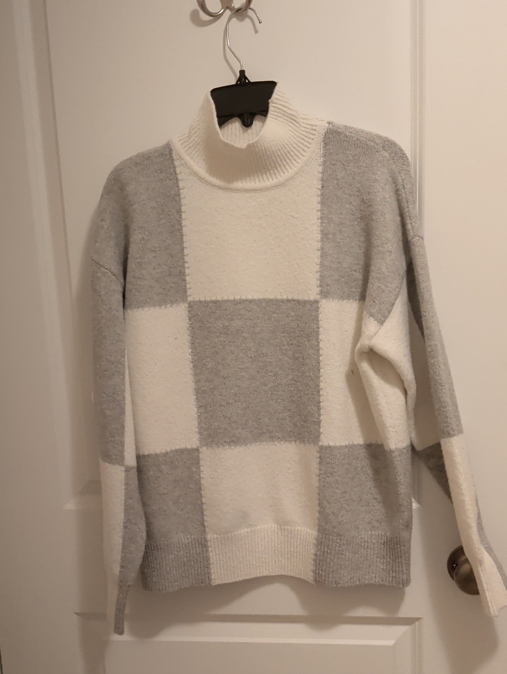 Workshop Republic Clothing Gray & Cream Checkered Turtleneck Sweater